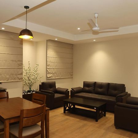 Rohika Aau-Igh Hotel Guwahati Buitenkant foto