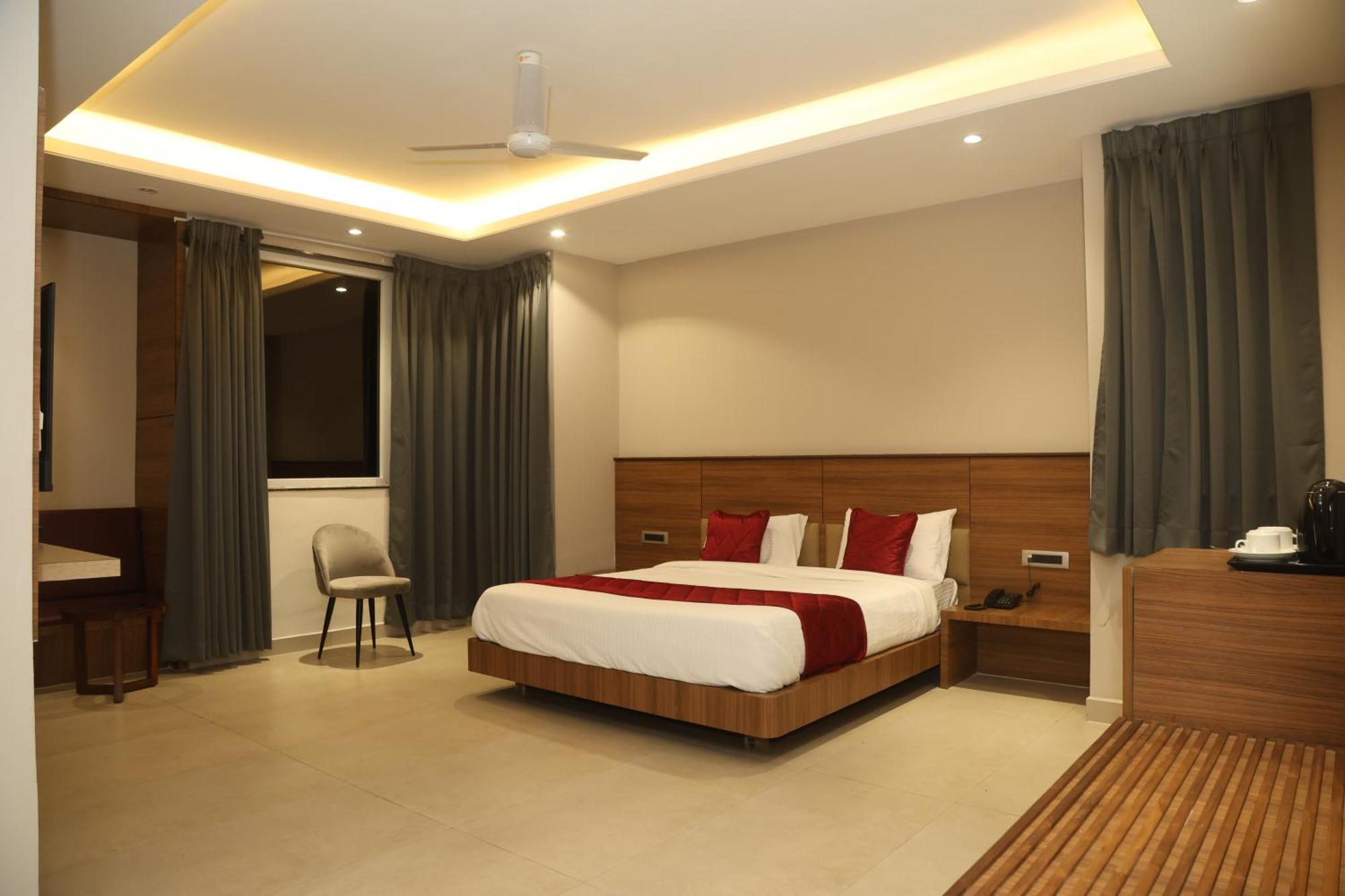 Rohika Aau-Igh Hotel Guwahati Buitenkant foto