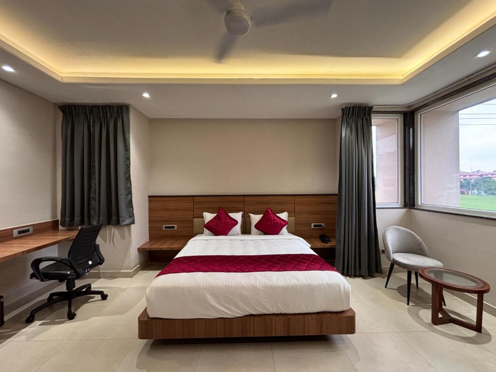 Rohika Aau-Igh Hotel Guwahati Buitenkant foto